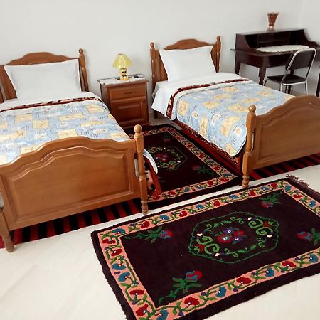 ケルアン Chez Mme Jaouida Bed & Breakfast エクステリア 写真