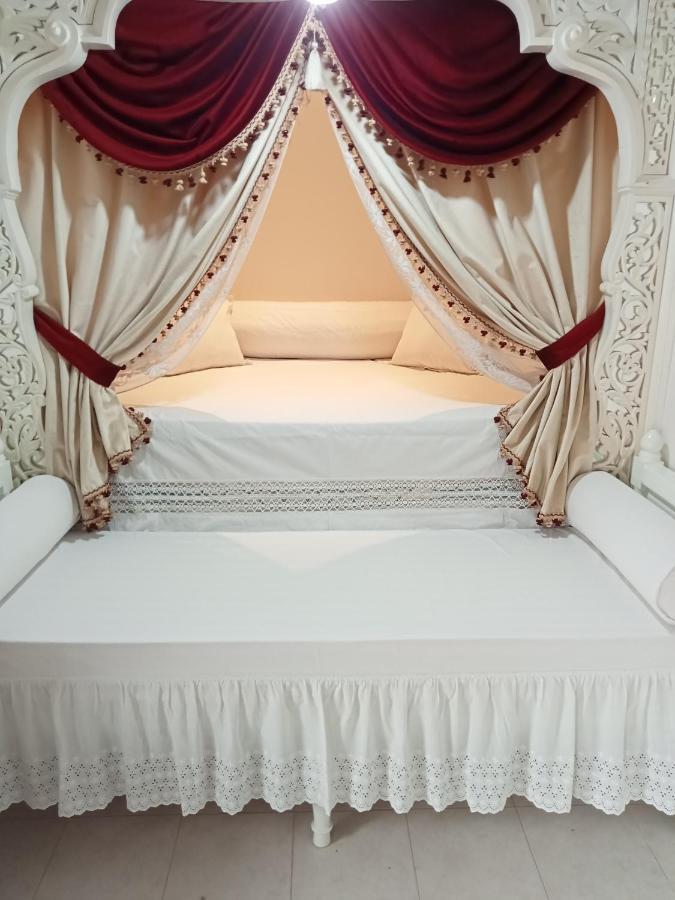 ケルアン Chez Mme Jaouida Bed & Breakfast エクステリア 写真