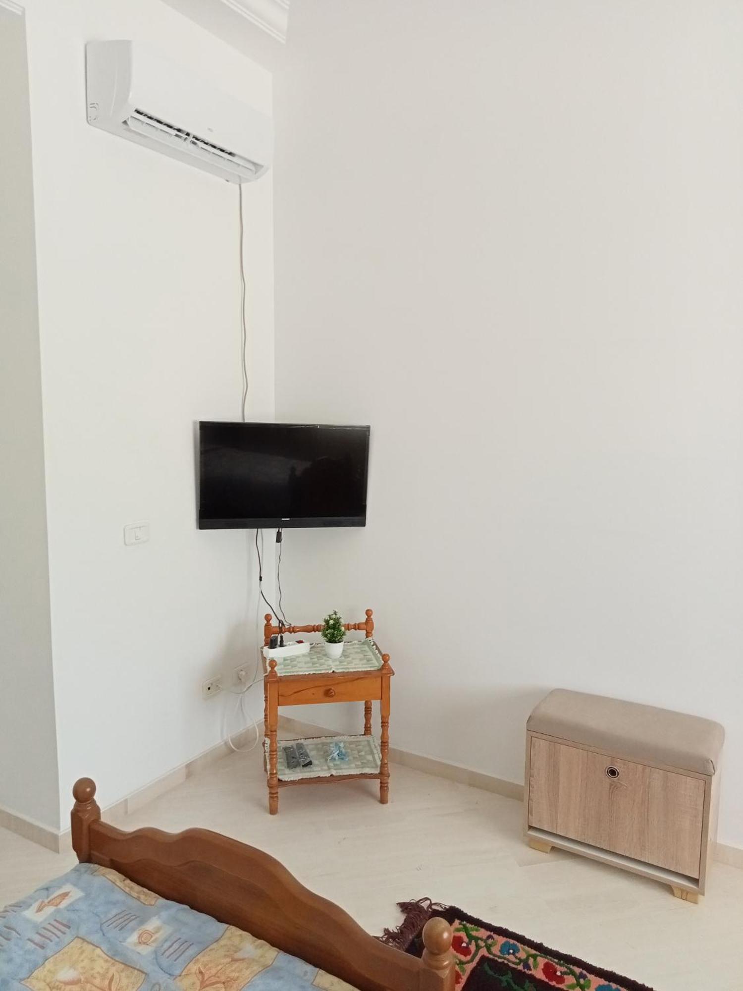 ケルアン Chez Mme Jaouida Bed & Breakfast エクステリア 写真